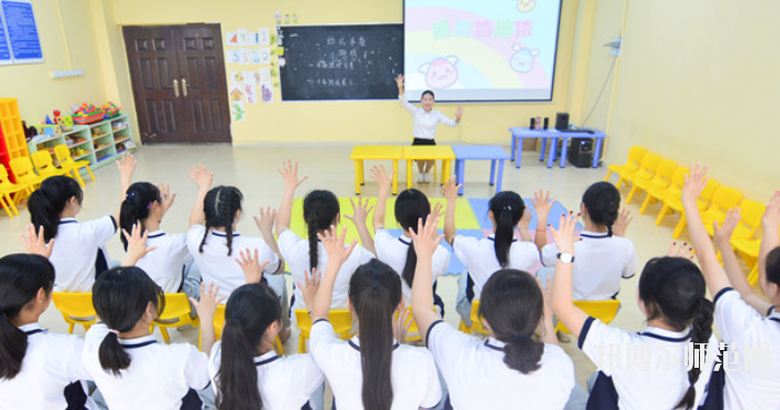 成都五月花幼兒師范高級技工學校怎么樣、好不好