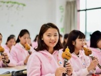 江西女生讀幼師學校學什么專業(yè)好