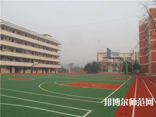 宜賓高場職業(yè)幼兒師范中學(xué)2020年報名條件、招生要求、招生對象