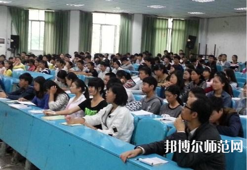 成都2020年可以讀幼師學校的大專學校