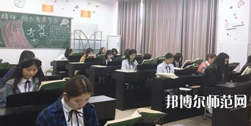 蘭州2020年適合女生的幼師學(xué)校專業(yè)