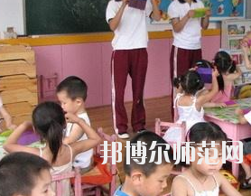 鄭州2020年男生上幼師學校學什么好