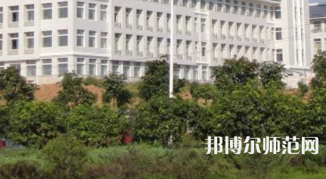 信陽(yáng)職業(yè)技術(shù)師范學(xué)院2023年怎么樣、好不好