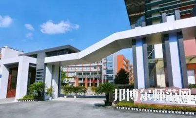 2023年四川師范大學(xué)附屬中學(xué)報(bào)名條件、招生對象